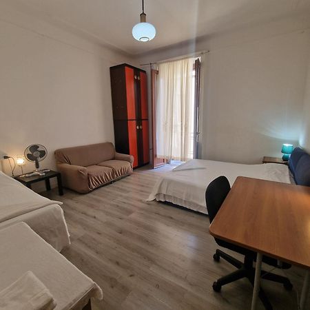 Room In The City Center - Stanza In Centro Citta 米兰 外观 照片